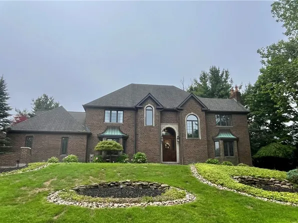 23547 Quail Holw, Westlake, OH 44145