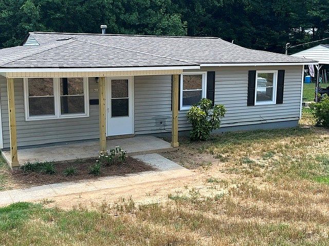 1st image of 4104 Sunflower Cir #4104