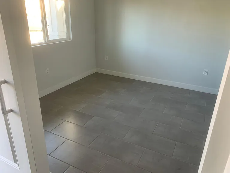 2622 Madison St — Photo 24