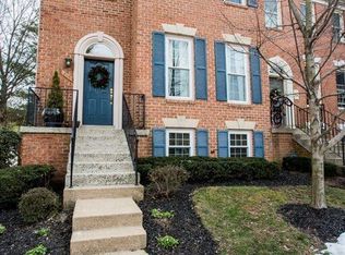 4117 Meadow Field Ct, Fairfax, VA 22033