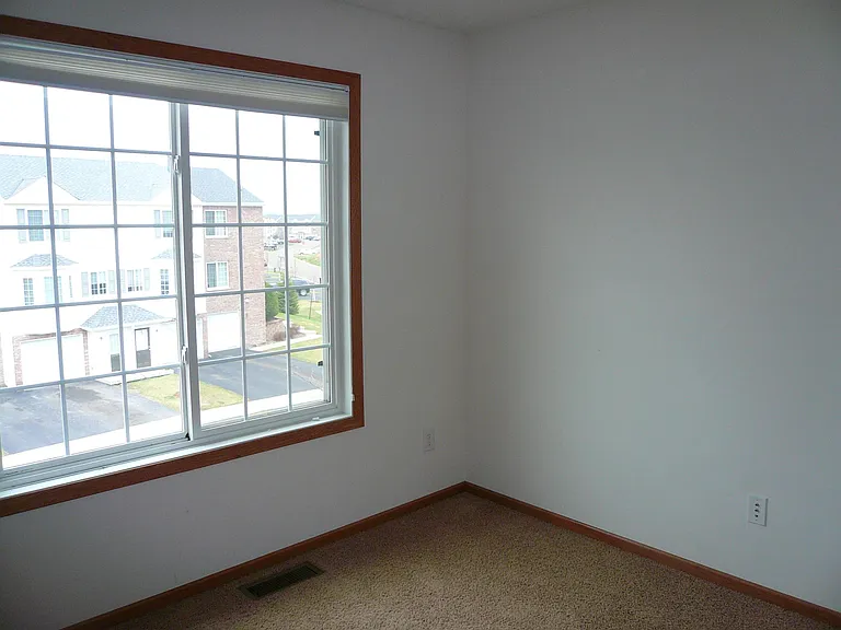 4824 Elm Dr N #6 — Photo 11