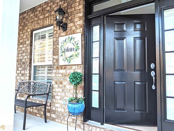 3rd image of 917 Monarch Cir #10