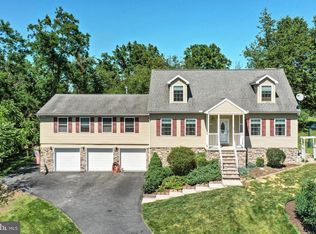 95 N Ridge Rd, Thomasville, PA 17364