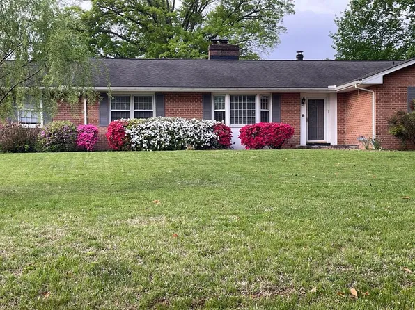 3210 Orchard Hill Rd SW, Roanoke, VA 24018