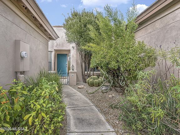 3rd image of 6082 N Running Deer Cir