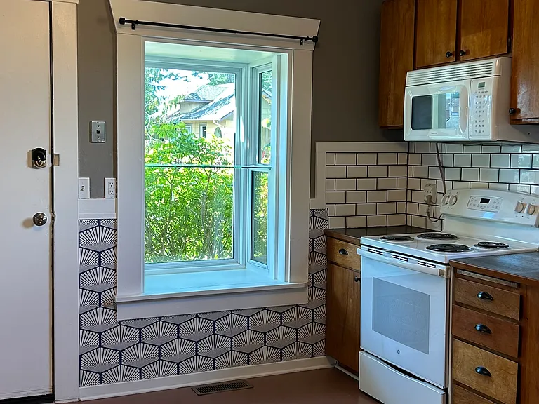 2200 Iron St — Photo 12