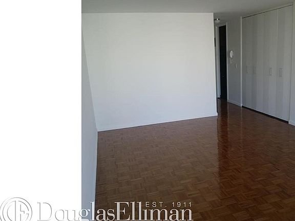 4th image of 265 E 66th St APT 17D