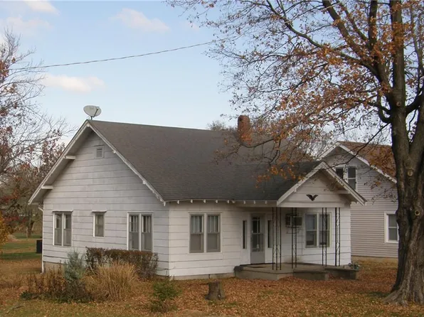 709 E Broad St, Colony, KS 66015