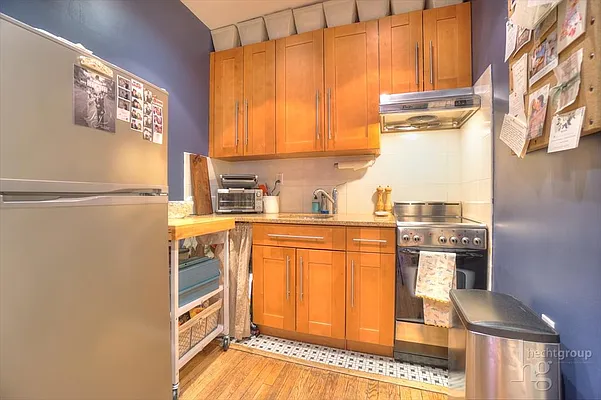 Rented by Hecht Group | media 12