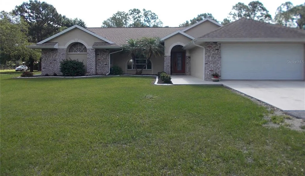 3 bed, 2.0 bath, 2181 sqft, $2,500 — Photo 1