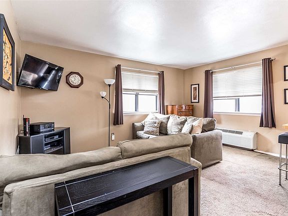 2nd image of 1339 Broadway APT K21