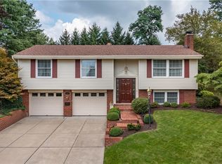 1331 Centerman Ave, Bethel Park, PA 15102