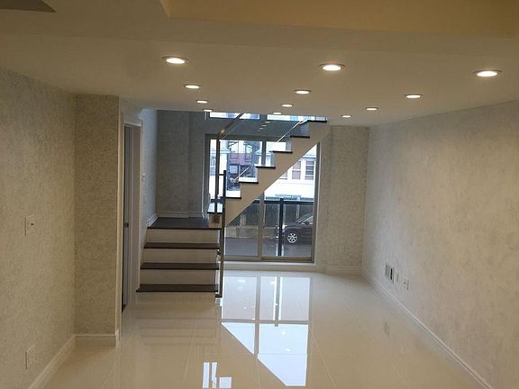4th image of 2974 Brighton 5th Pl #A