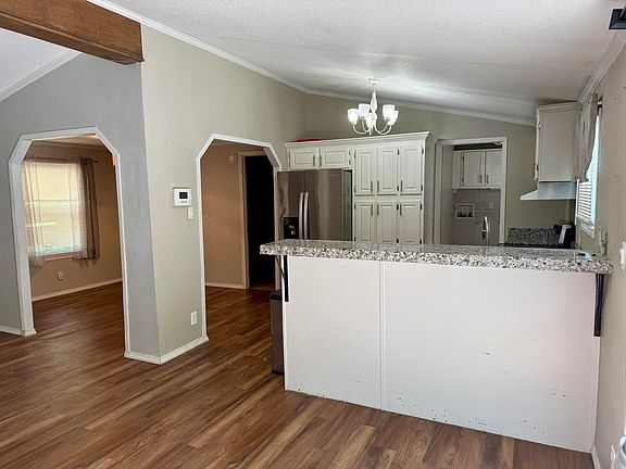 3rd image of 10694 Ridgeway Circle