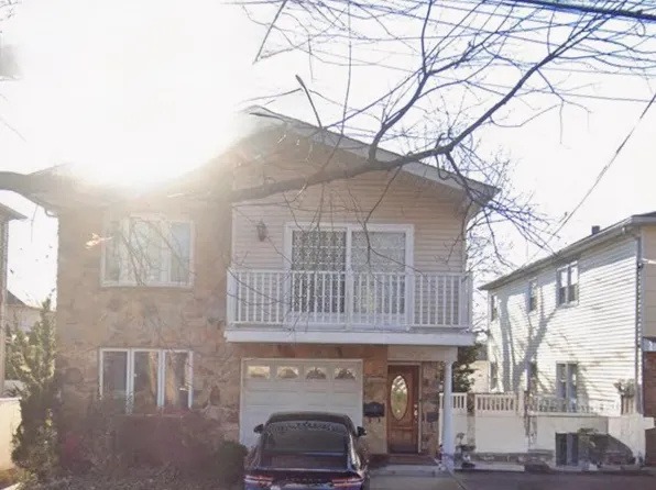 86 W Ter, Staten Island, NY 10312