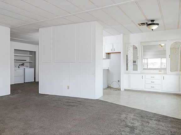4th image of 1150 Ventura Blvd #29