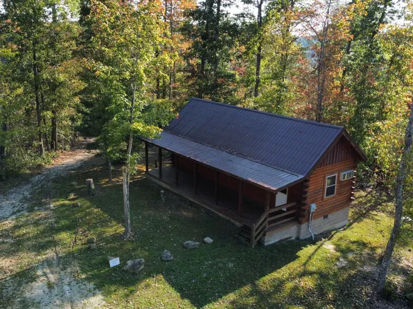 9 Beta Dr, Beattyville, KY 41311