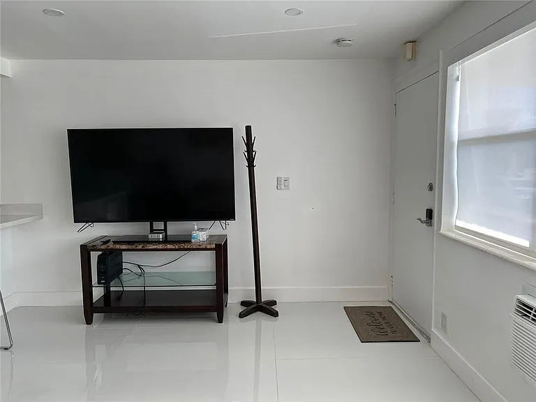 625 Antioch Ave #107 — Photo 10
