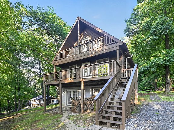 2nd image of 205 Alpine Dr