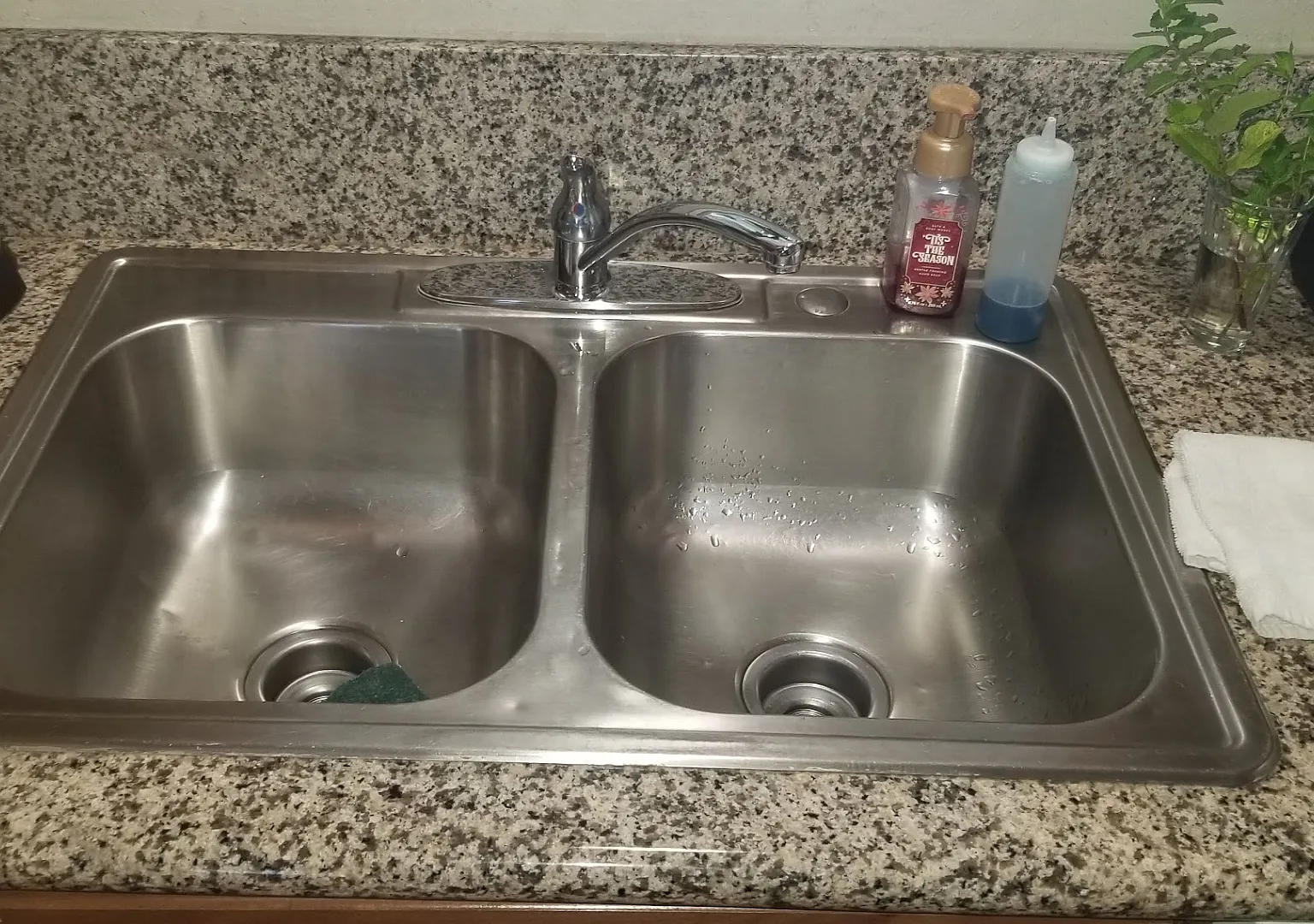 2 bed, 900 sqft, $1,650 — Photo 4