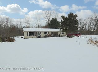 2598 Heeney Rd, Stockbridge, MI 49285