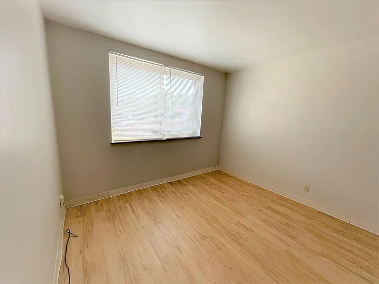 5712 Phillips Ave #B8 — Photo 39