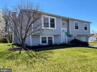 5566 Banbridge Dr, Harrisburg, PA 17112