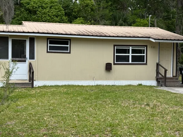 1203 Larry St, Starke, FL 32091