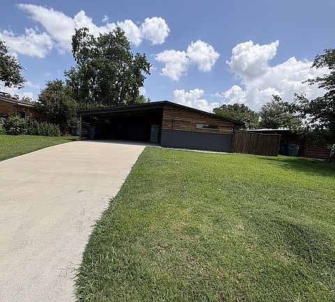 2nd image of 3609 Seguin Dr
