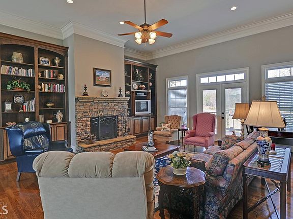 4th image of 215 Chimney Lake Dr #13