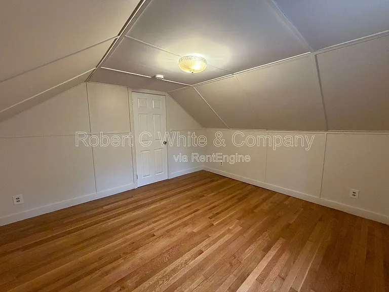 36 Pomeroy Ave — Photo 22
