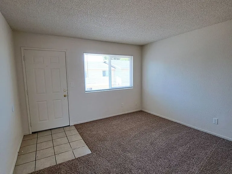 4845 E. Lane Ave. — Photo 16