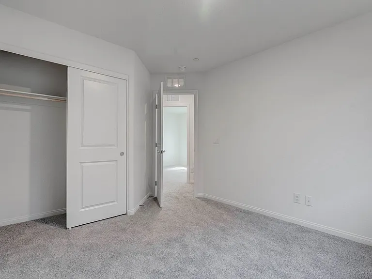 9938 Ullom Dr — Photo 9