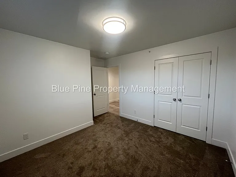 6322 N Freedom Rd #4 — Photo 14