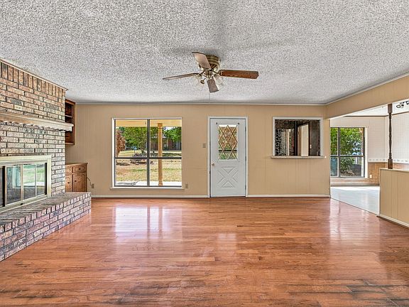3rd image of 108 Sharp Dr