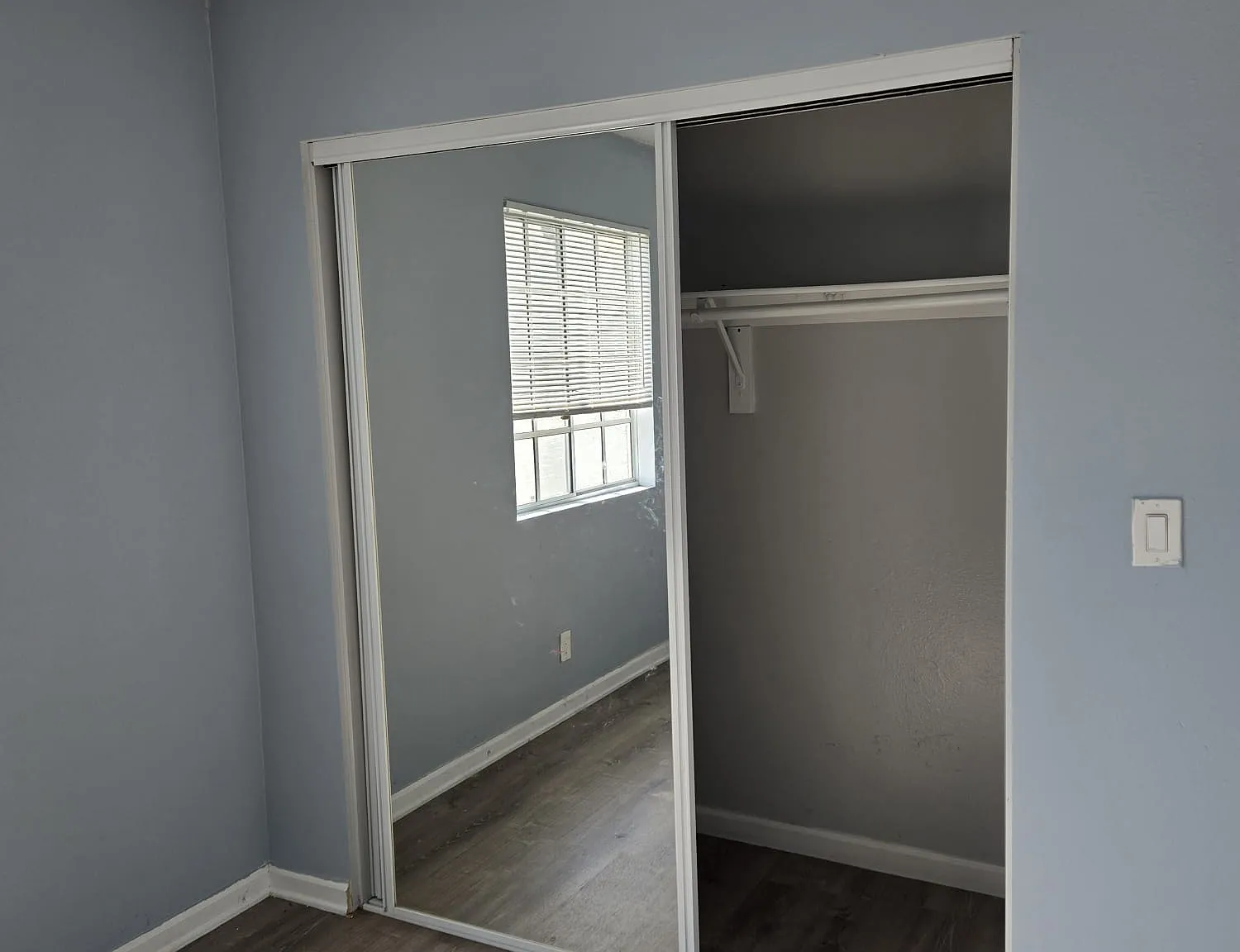 3 bed, 1300 sqft, $3,000 — Photo 1