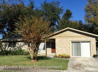 8403 Rockland Dr, Jacksonville, FL 32221