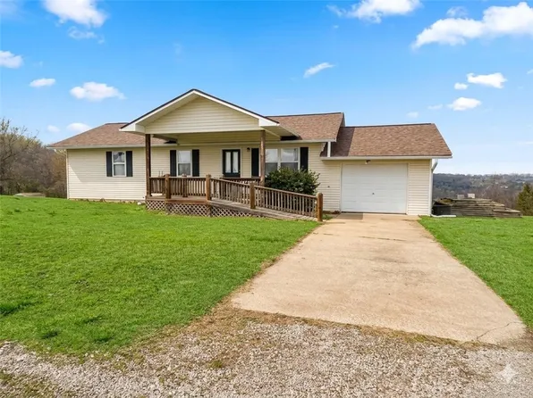 1367 Mountain Grove Rd, Branson, MO 65616