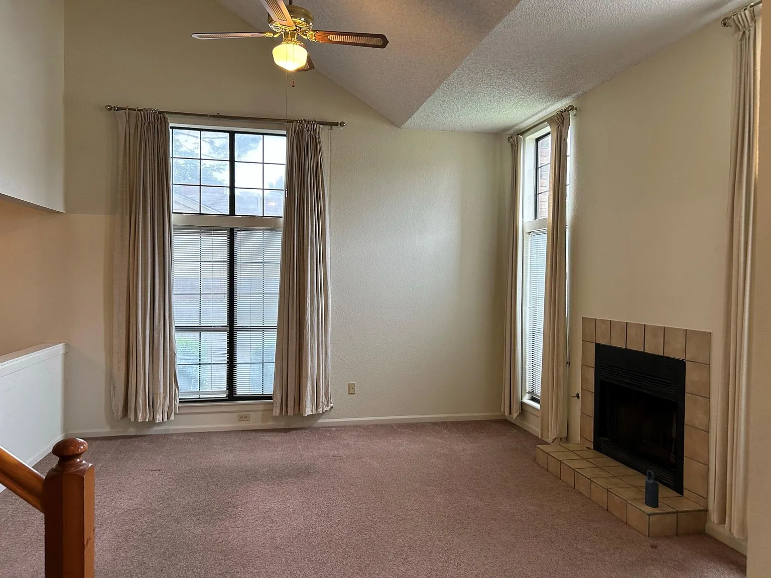 3 bed, 2.5 bath, 1714 sqft, $1,650 — Photo 3