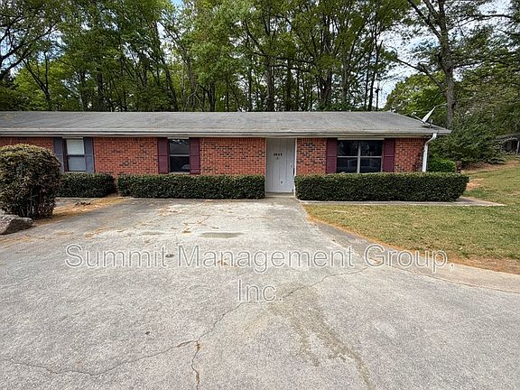 2nd image of 1035 Eastview Rd NE Unit A