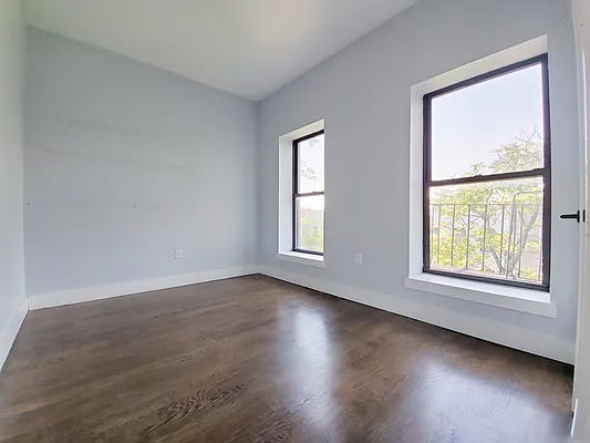 Rented by Rentall Group Inc | media 3