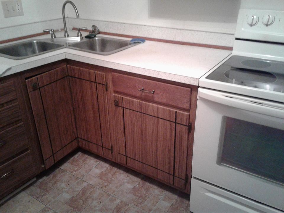 2nd image of 364 Colonial Ave APT 8