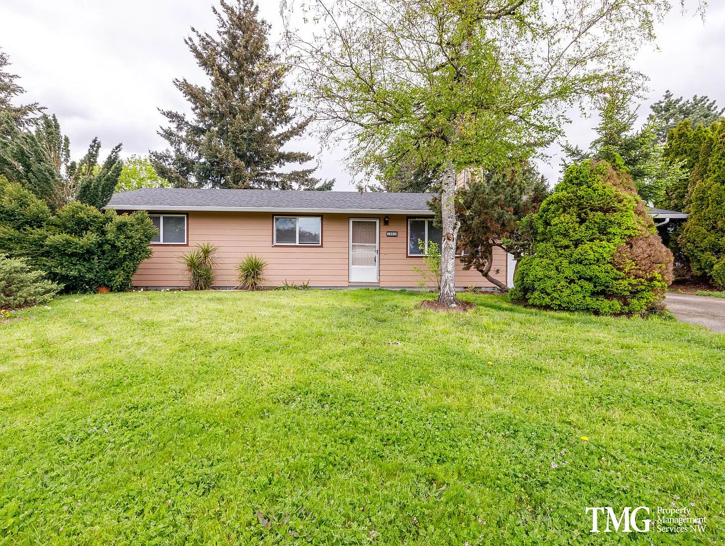 Cascade Park Gem with Large Backyard & 2-Car Garage — Photo 2