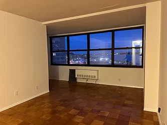 7002 Boulevard East, #15B