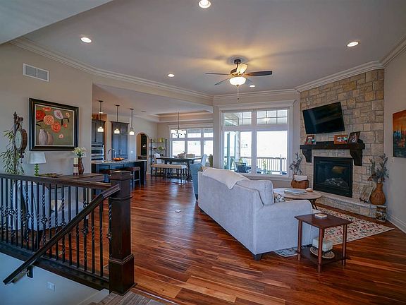 5th image of 3009 Fieldhouse Cir