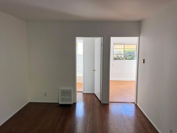 5th image of 11834 Washington Pl