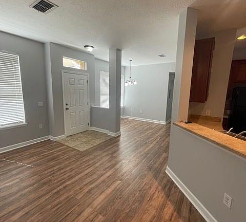 5th image of 1941 Estancia Cir