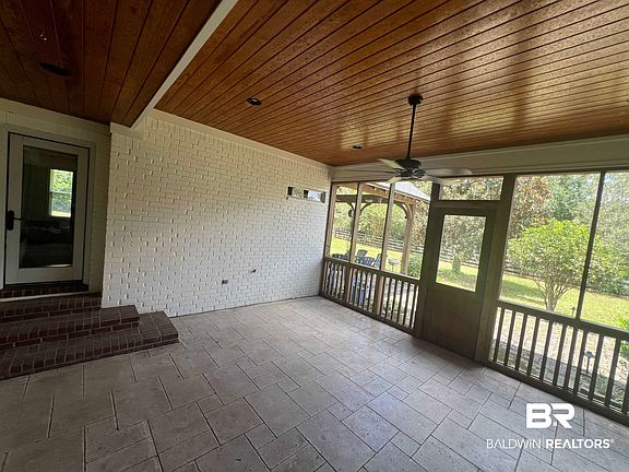 5th image of 10721 Redfern Rd