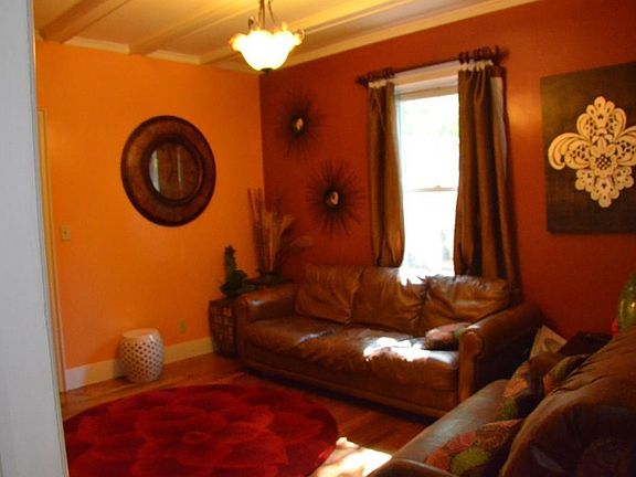5th image of 40 Hollingsworth St