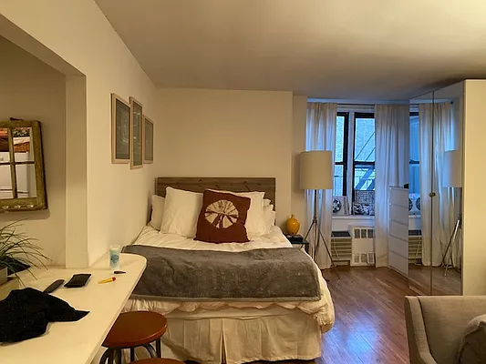 Rented by Cohen Smith Chang LLC | media 3